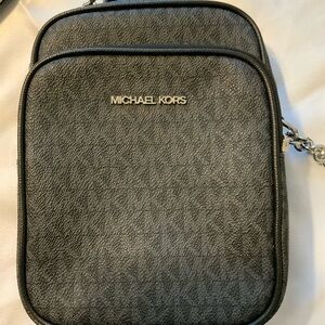 Michael Kors Jet Set Medium Black Crossbody Bag